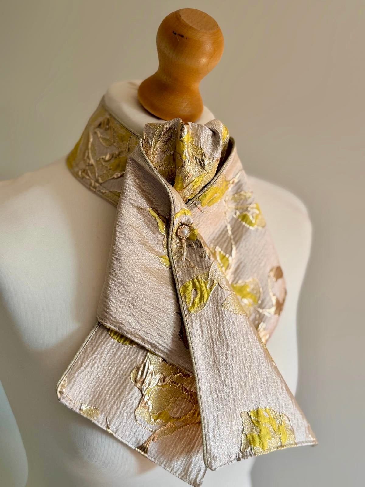 Elegance Honey Gold