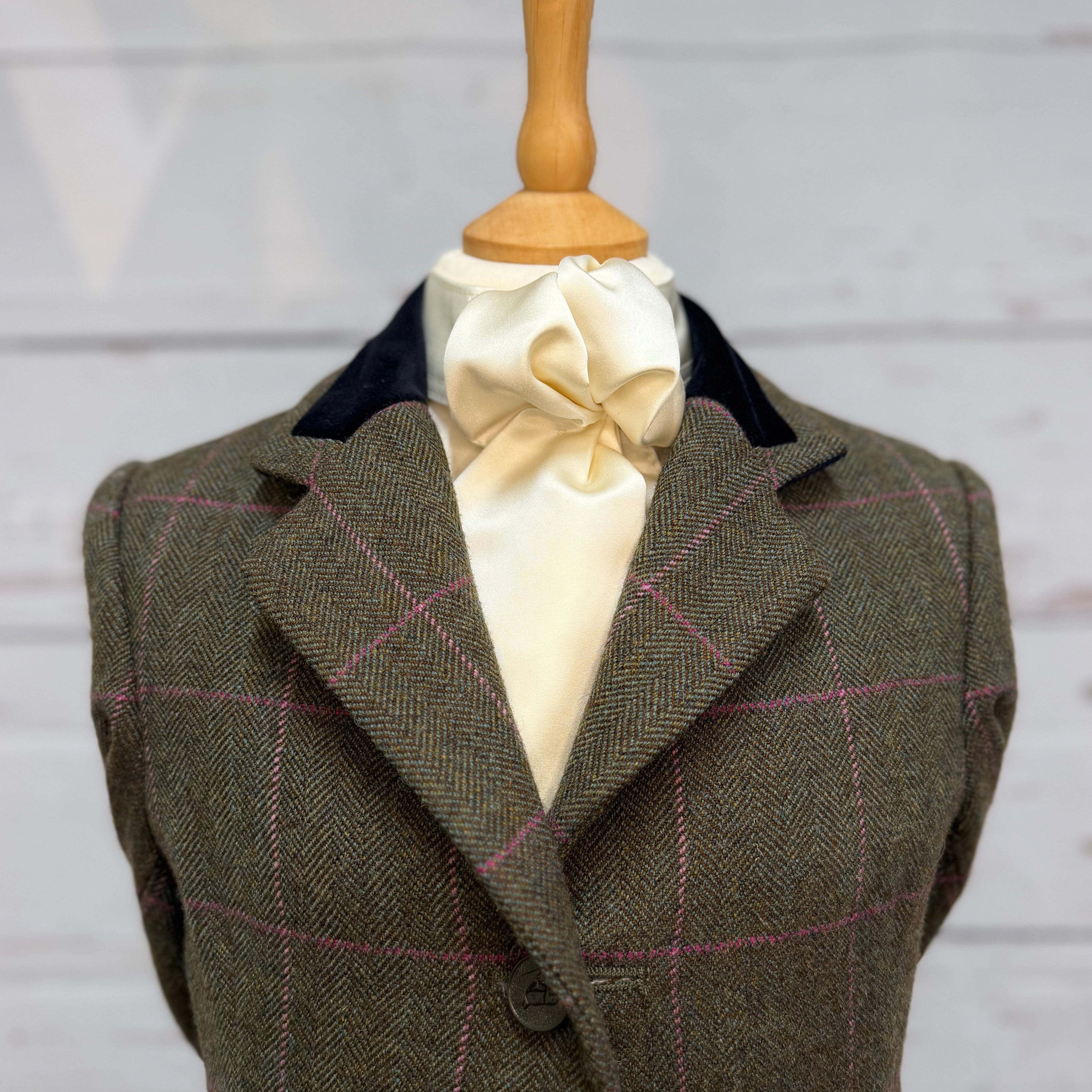 Children's Traditional Heritage Satin Cream - Ready Tied