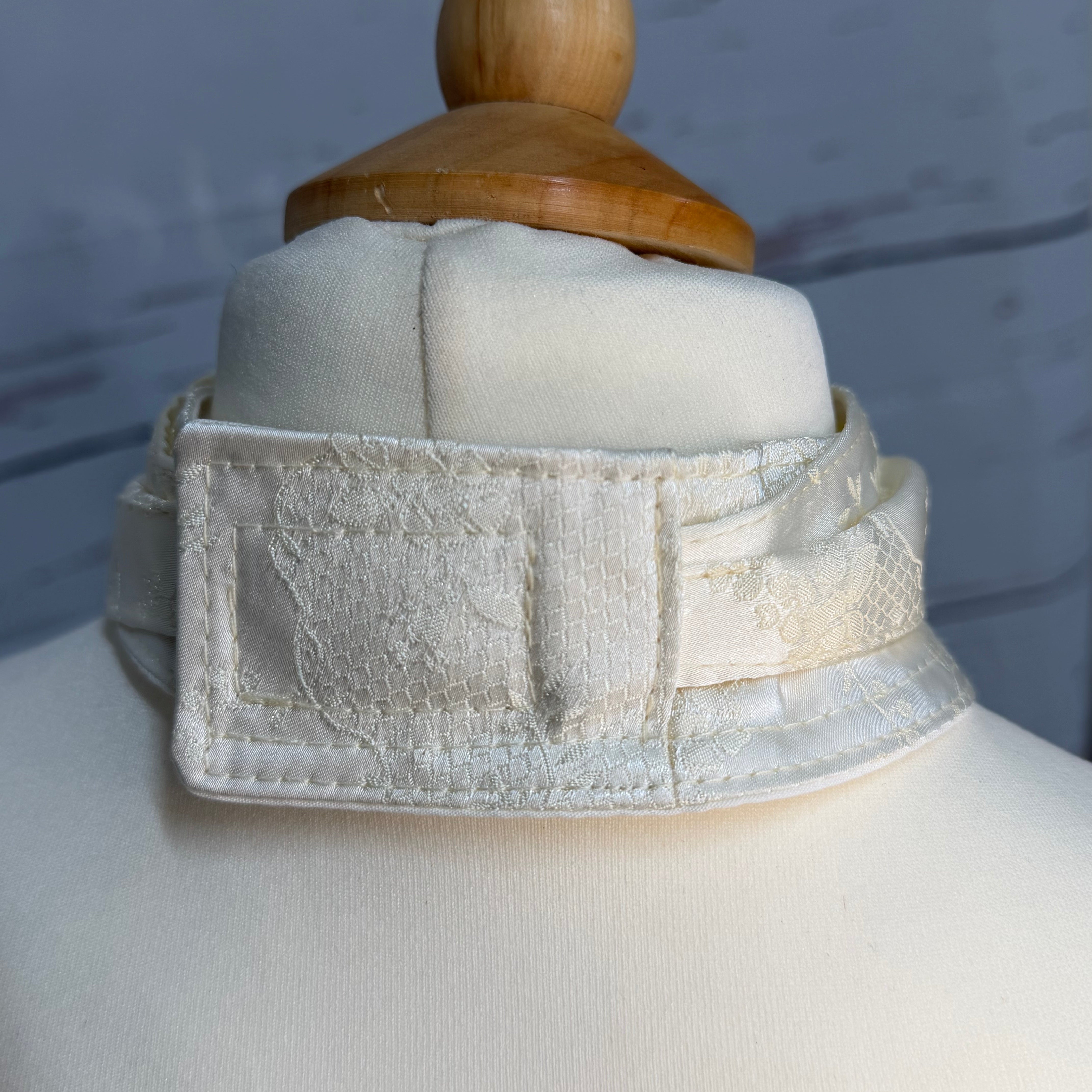 Children's Traditional Brocade Velcro Self-Tie Cream