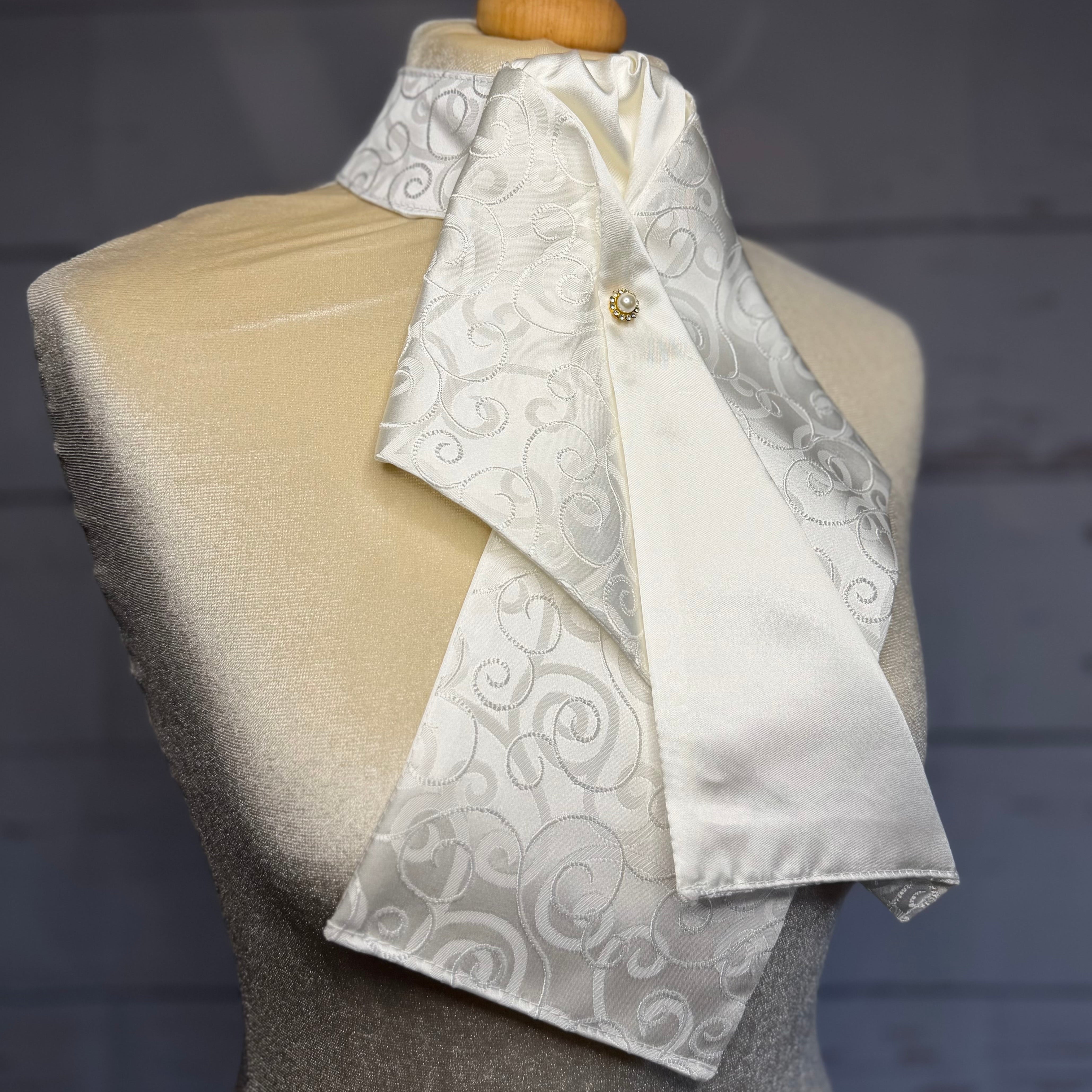 Classic Ivory - Ready Tied