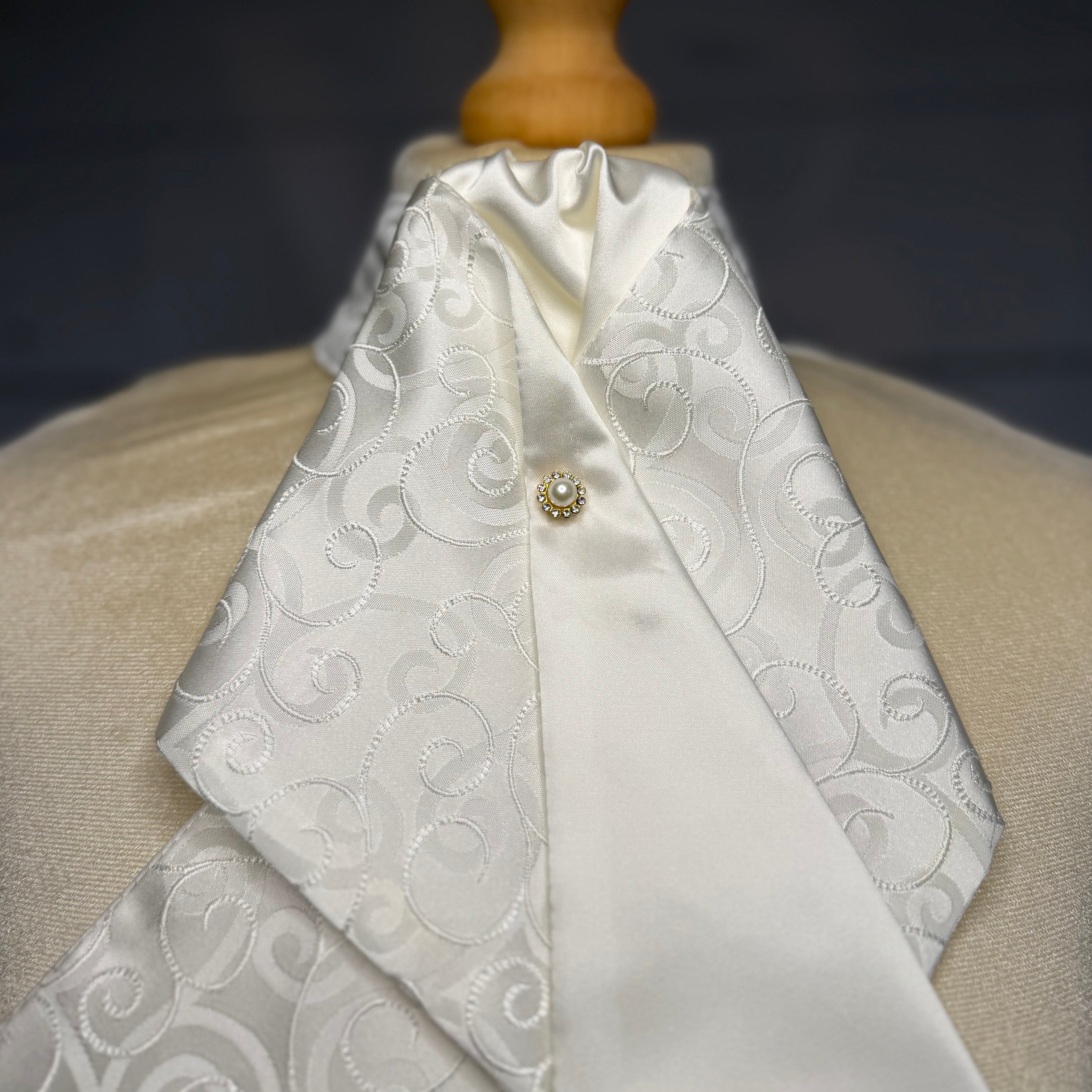 Classic Ivory - Ready Tied