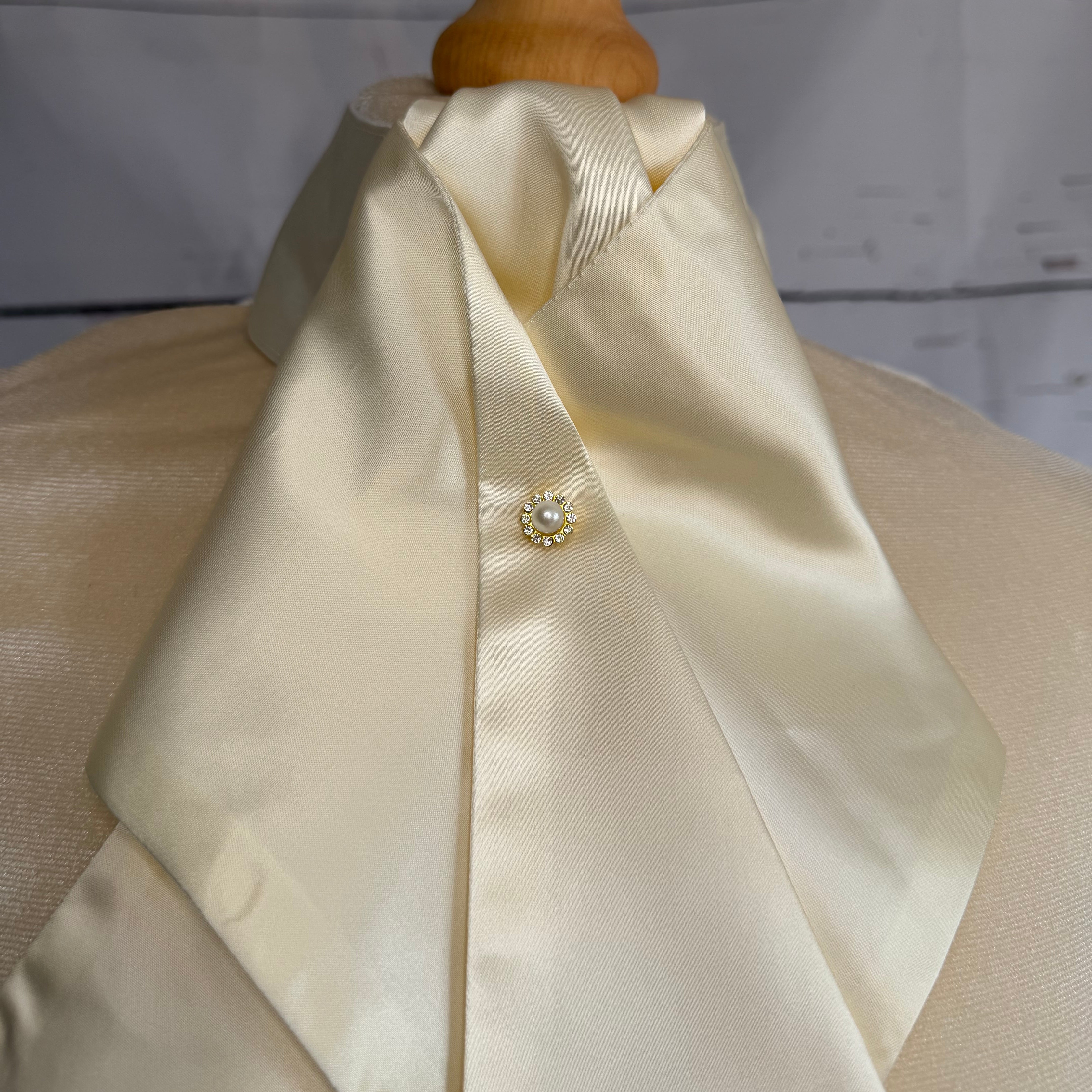 Classic Satin Cream - Ready Tied