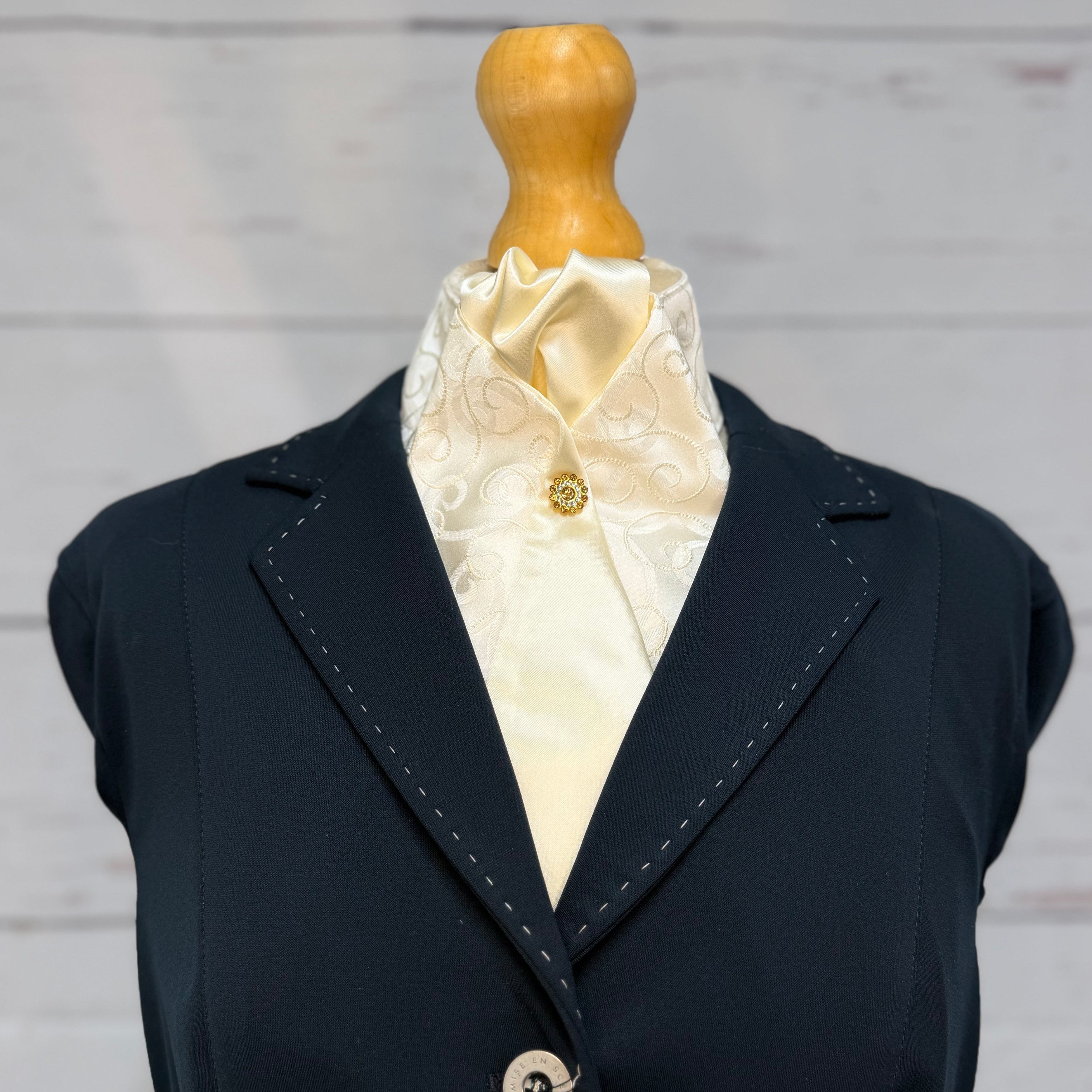 Classic Champagne - Ready Tied